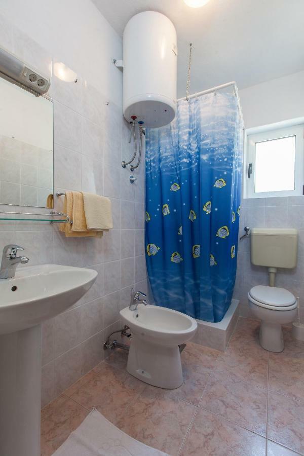 Apartmani Ivica Krzanic Podgora Exterior foto