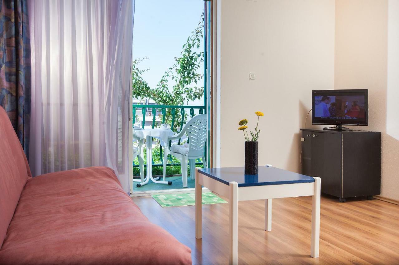 Apartmani Ivica Krzanic Podgora Exterior foto